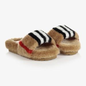 Burberry Kids Hockley Faux Fur Slipper